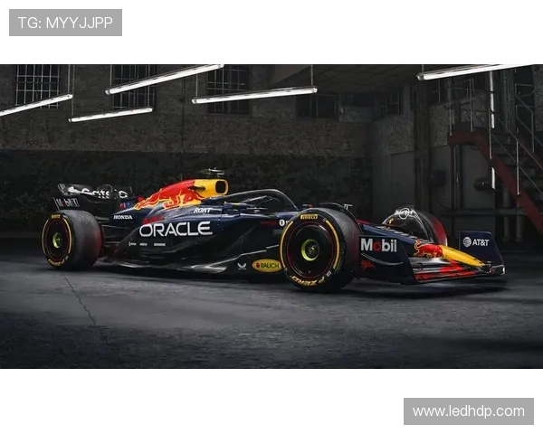 F1赛车新赛季开幕前瞻 各车队阵容变化与技术革新引关注 F1赛车新赛季开幕前瞻 各车队阵容变化与技术革新引关注