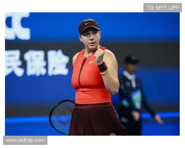 网球赛场风云再起 赛季新星崭露头角 老将再度挑战世界排名新高