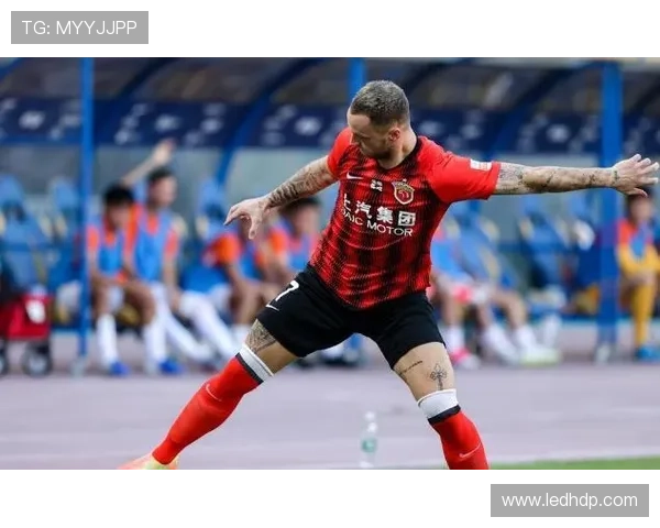 欧洲豪门鏖战再起冬季转会搅动争冠格局风云突变走势再塑篇章新局