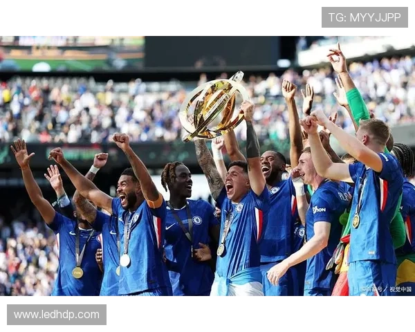 欧洲足球劲旅鏖战激烈 本季冠军悬念再度升级走势难测引发热议声