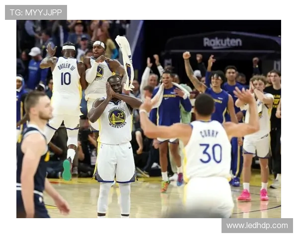 浓眉复出带队大胜勇士 詹姆斯关键时刻再现王者风范