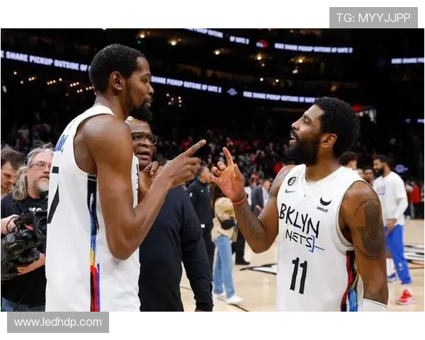 篮网队迎来新赛季开门红，杜兰特与欧文联手展现强大火力