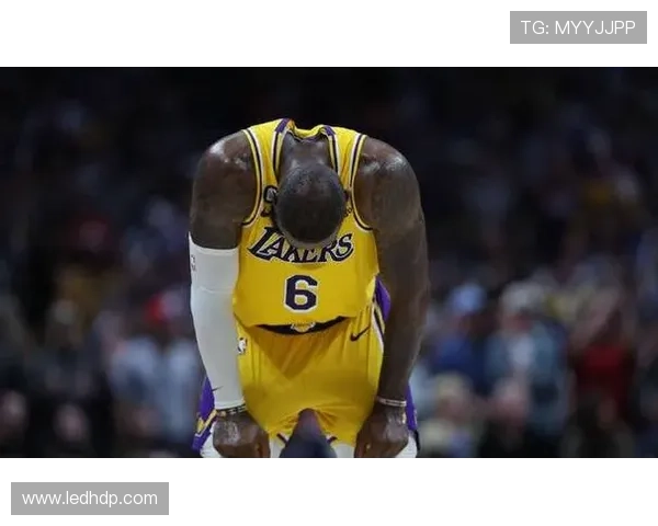 詹姆斯伤愈复出带领湖人力克勇士 詹皇状态回暖成季后赛关键因素