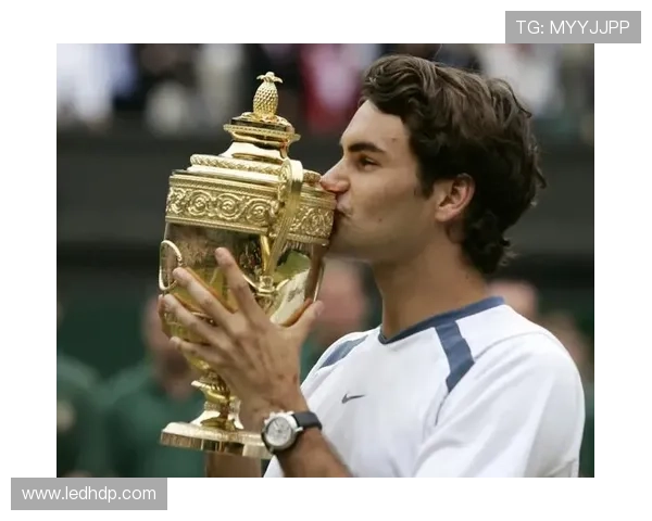 费德勒宣布正式退役 网坛失去一代传奇球王的时代来临