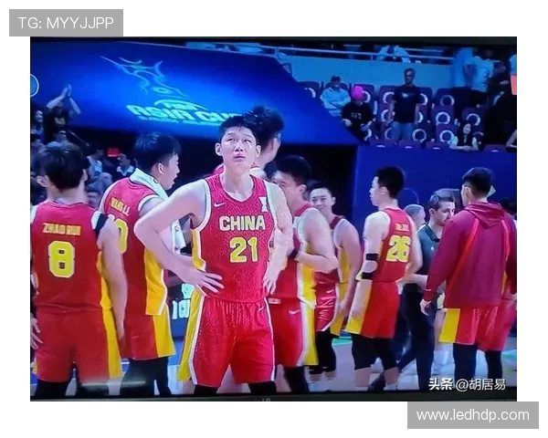 震惊世界体育！中国男篮逆袭获胜，力克劲敌挺进亚洲杯四强